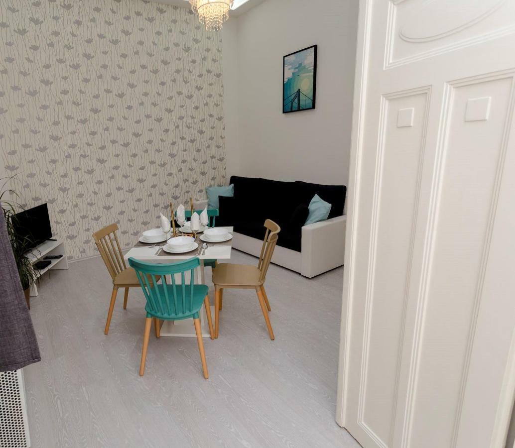 Boutique Residence Jokai - Apartment In The City Center Budapest Kültér fotó
